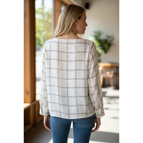 H&M Long Sleeve Cream Plaid Top - Picture 3 of 10